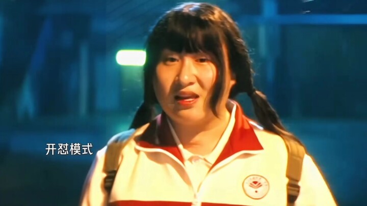 Vì cô ấy mà đỡ đòn bọn du côn, một màn cực ngầu dưới mưa