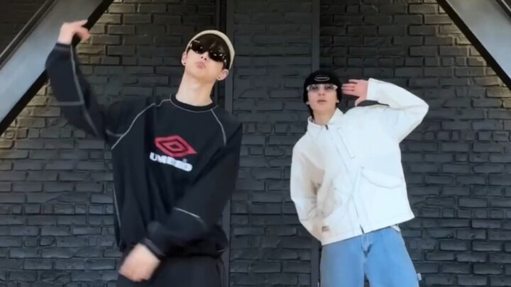 RIIZE Lee Chanyoung x Hong Seunghan Dapatkan Tantangan Tari Gitar Feat. Won Bin
