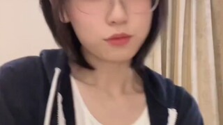 Có hàng ngàn người đẹp không lo lắng, bộ sưu tập làm đẹp truyền thông không lo lắng của bạn là ai?