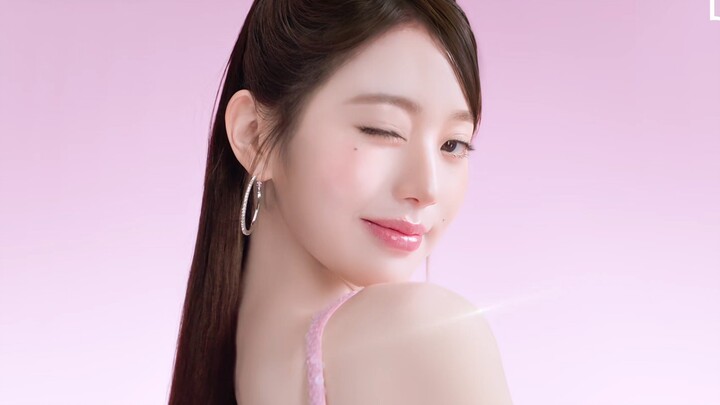 Oh my god, all in Chinese—endorsing a national‑level body wash like Lux. What’s this “five women and