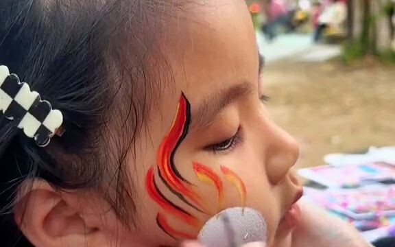 Cái quầy hàng nhỏ tưởng chừng như bình thường này lại là trụ cột của cả gia đình tôi. Nó mang đến ch