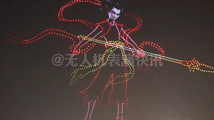 جناكنغ + غودزيلا ضد ثلاثة من المتمردين في البلاط السماوي؟! طائرات بدون طيار تُجسد معركة عالية الطاقة