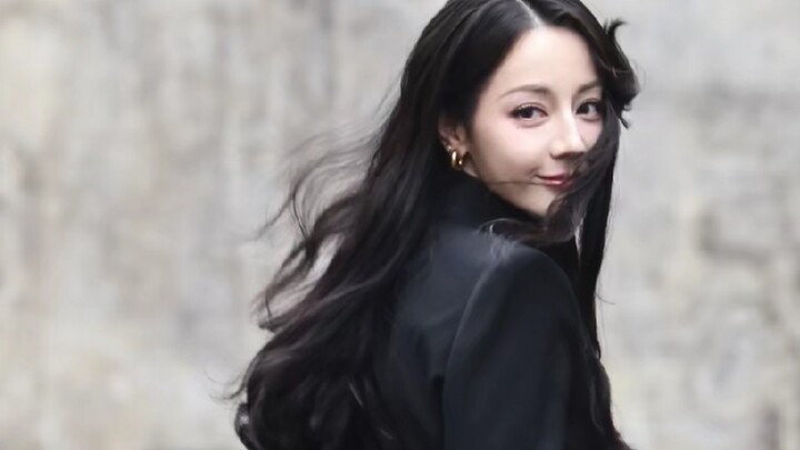 Oh my god! She stepped out into the light and smiled back. Even the wind loved her at that moment!