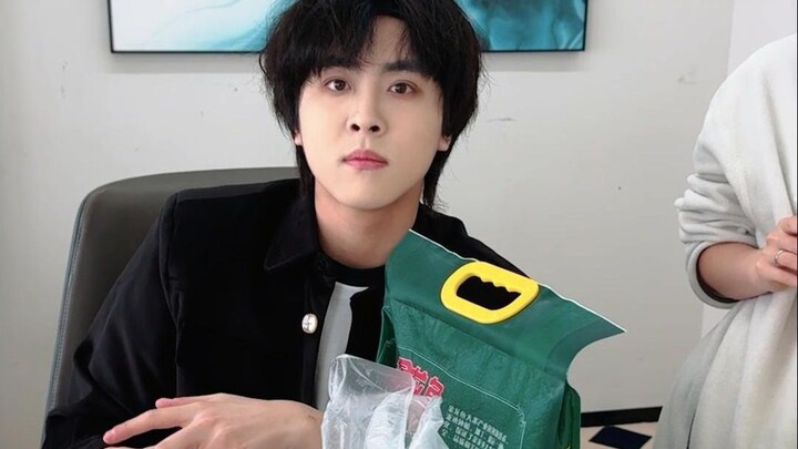 Getting older really makes me feel prices more and more vividly...