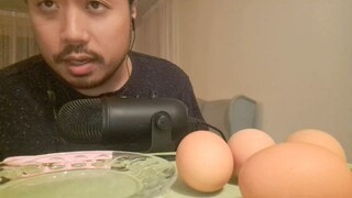 ASMR Plate Licking Soft Boiled Eggs 🥚 - Sensitive Sounds Of Peeling, Cutting & Eating