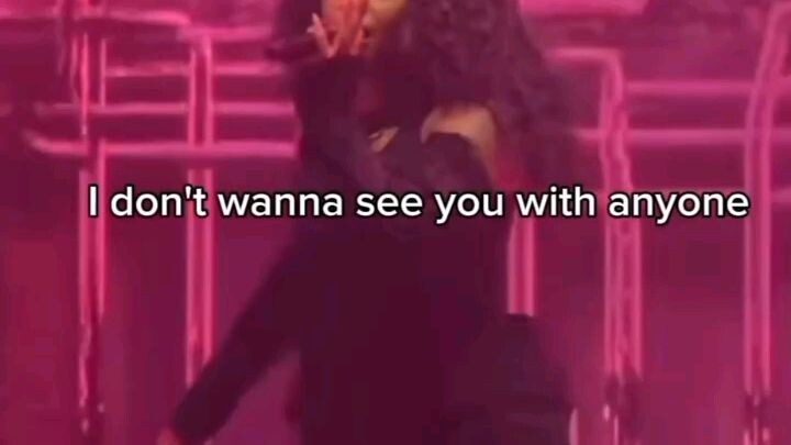SZA-nobody gets me