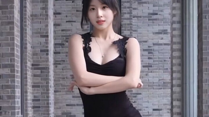 Em gái trà sữa đổi mặt bằng AI