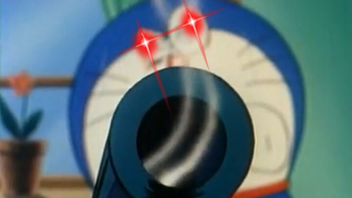 Nobita: Doraemon, just stand still? Why is your fake gun smoking... (bang)