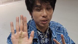 当你给法老签名