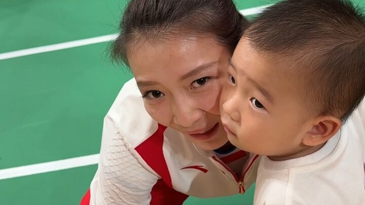 A-jiong, I’m here～ A-jiong is the best ❤️ Deng Ge suddenly shows up, and his hidden introverted side