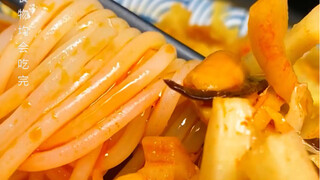 Trưa nay bạn đã ăn bún ốc chưa? Thơm ngon cay nồng, vị ngon tuyệt vời!