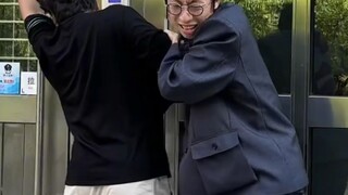Tôi bỏ cuộc! Tại sao con người ngày nay lại bướng bỉnh đến vậy? ? ! !