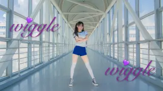 ❤ Wiggle Wiggle ❤ Prohibited dance on South Korean stageヾ(=･ω･=)o