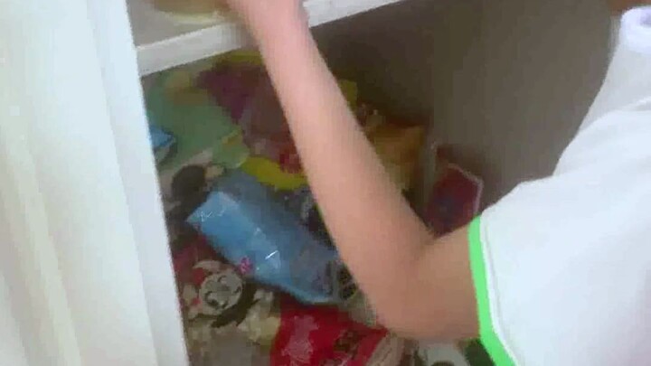 A 6-year-old PUBG buddy came over to my place for Children’s Day.