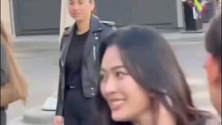 ling ling is so beautiful gosh