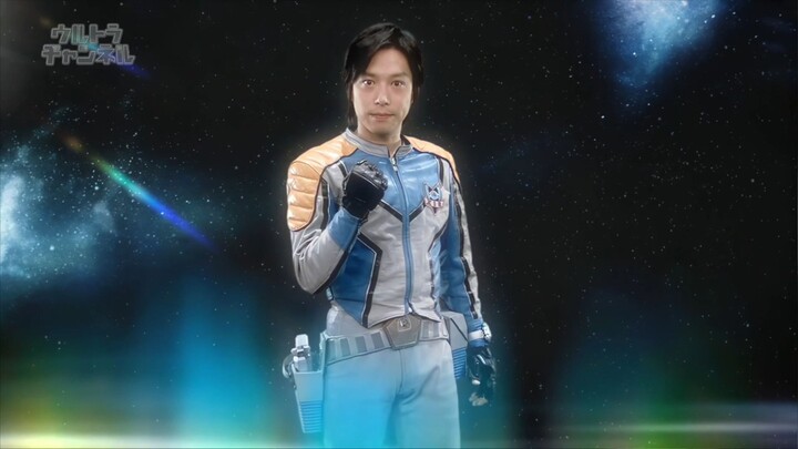 ウルトラマン列伝のウルトラマンガイアとアグル