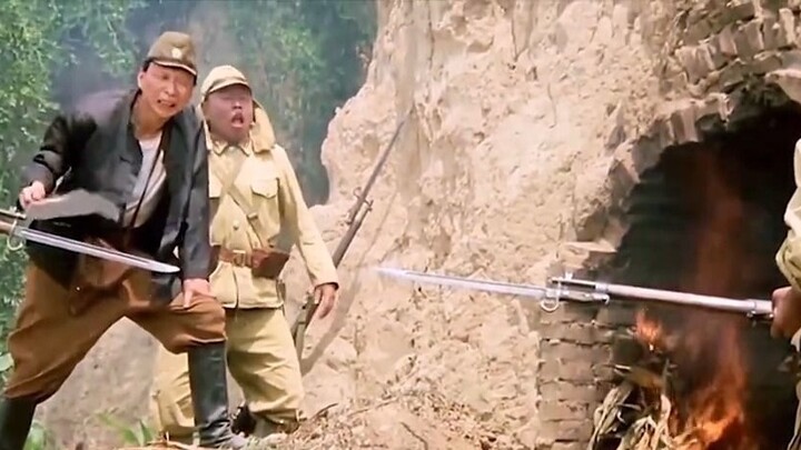هذا الفيلم كلاسيكي جداً، شاهدته وضحكت حتى ألم بطني
