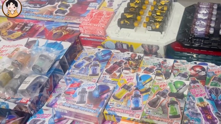 [Ulasan] Unboxing set lengkap Kamen Rider Build Knight dari Seri Daur Ulang Daito yang dikumpulkan s