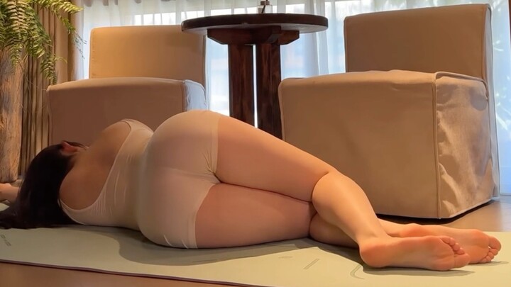 【สาวโยคะ】