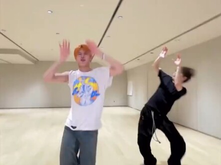 赵雨凡和韩志薰cha了啊啊啊啊啊