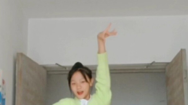 13-year-old dance cover of Twice-The Feels