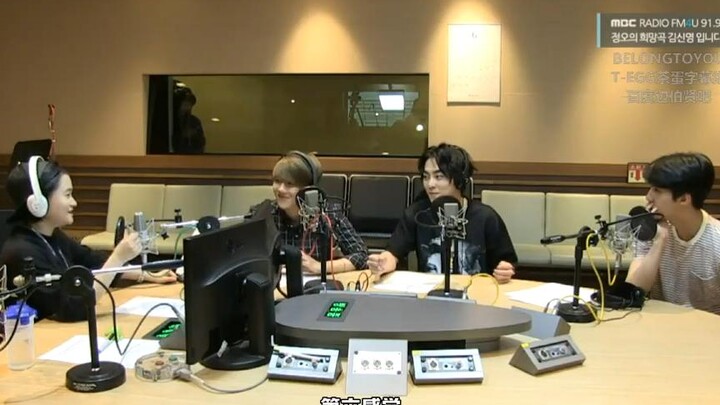 [EXO/Baekhyun] Baekhyun: The members never talk about girls when they’re together. Sehun: Bro, we’re