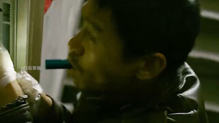 男人只是在清官家撒个尿，不料却发现了惊天大秘密 #我在追好剧 #影视解说 #没有一顿火锅解决不了的事