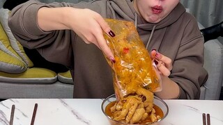 #مخالب دجاج منزوعة العظم بنكهة الليمون لقد دعوت بين بين لتناول الطعام بالفعل، لا تلوموني على هذا~ #ت