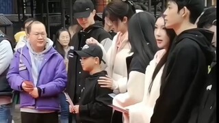 Behind the Scenes of the Youth Song