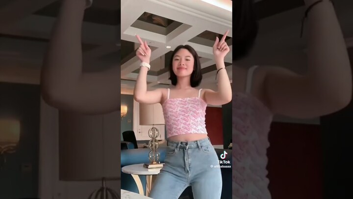 pretty young pinay tiktok compart 2