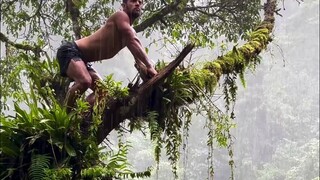 崇尚“人猿泰山”生活方式的法国老哥 在丛林中的训练日常