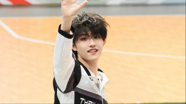 【Su Xinhao | A Little, a Little, a Little】4K dual-camera debut of his new song at the Sports Day—Bla