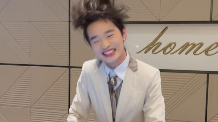 จินตนาการของพนักงานต้อนรับโรงแรมก่อนเสียชีวิต