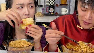 #旺旺仙贝 一天天的就想套路我，看我怎么收拾他~#零食推荐#大牌年货好吃不贵