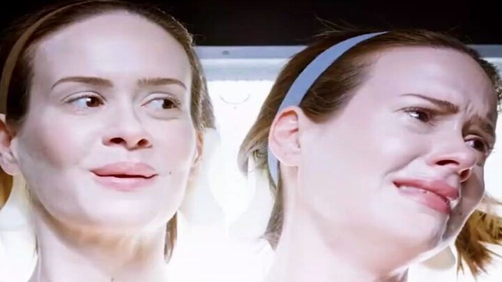 Chị em sinh đôi dính liền chỉ dám mơ có được một phiên bản riêng của chính mình.