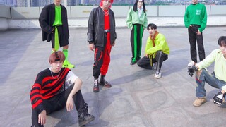 [Grup Anak Laki-laki di Sebelah] Naiklah kereta Maniac yang terakhir! Tarian Stray Kids benar-benar 