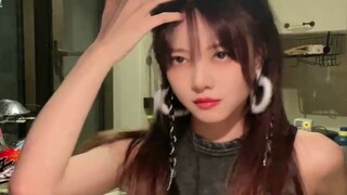 Pretty little Luo, the water for dismantling the city is boiling again and again.