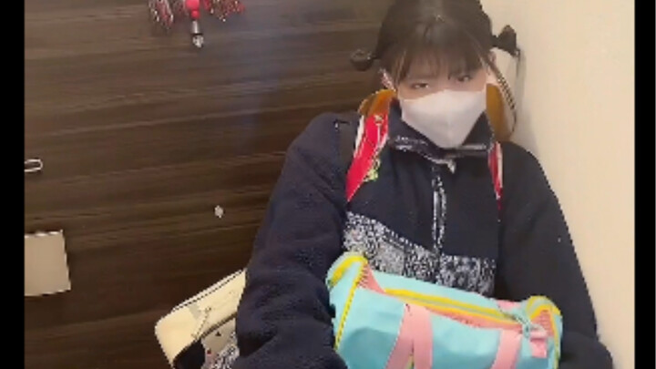 I Got a Handmade Gift and Letter from My Japanese Junior!