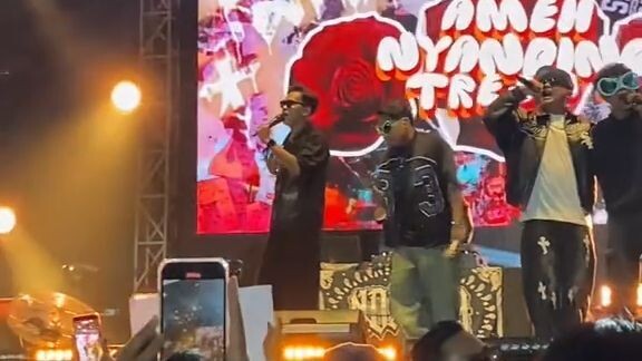 tetap kerja walaupun aslinya ngantuk bgt   Gembira Fest