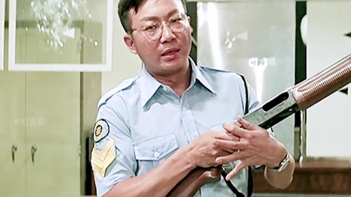 Hai người diễn xuất như có cả ngàn quân vạn mã.