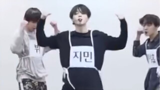 Watching Park Ji-min dance is seriously awesome and so exhilarating!!