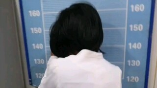 Mari kita lihat dulu cuplikan pembuatan film "Sipil Polisi Siping", itu namanya Mangzhong, yang kamu