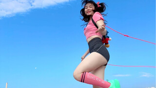 糟糕，又是你们喜欢的双马尾和大象腿