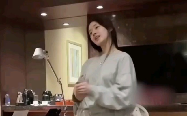 น้องสาวของคุณจ้าวคือราชินีแห่งการเต้นรำจ้าวลู่ซี