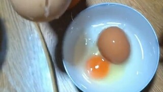 《论儿子和孙子如何同时出生》第一次看蛋中蛋