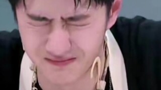 [Wang Yibo] Patah hati dan mencoba lolos dengan bersikap "imut"!