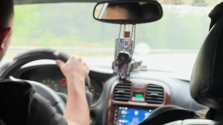 Saudara ipar Rusia pakai uang santunan 5 juta untuk berbisnis mobil bekas sama saya, dan transaksi p