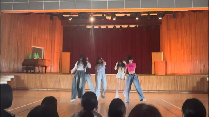 Penampilan grup tari SMP Putri Changwon, Korea yang meraih 130 ribu like — ILLIT “It’s Me”