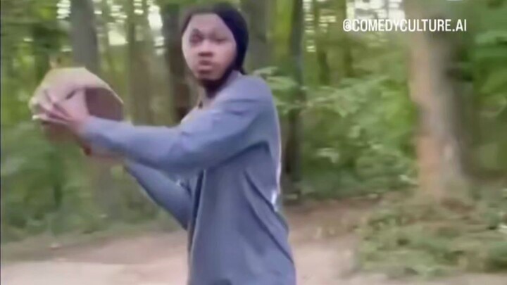 Setelah pergi ke tempat sepi bersama teman, aku berkata padanya, “Meski kamu teriak sampai parau pun