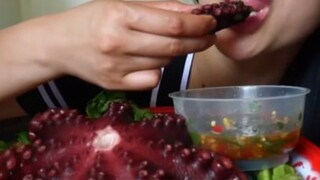 ASMR ปลาหมึกยักษ์